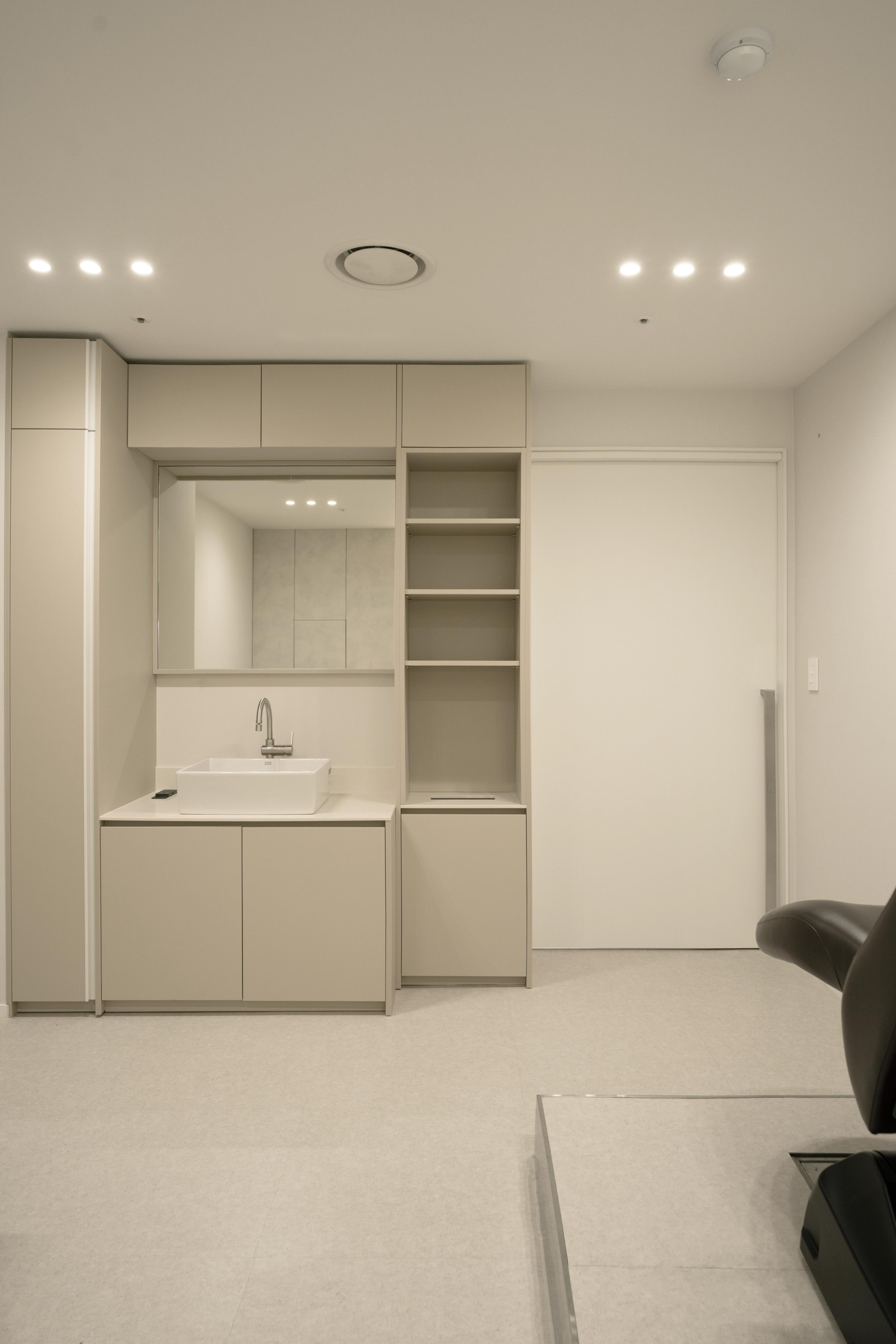 Interior 7
